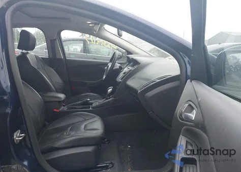 2016 Ford Focus Se z USA, uszkodzony, nr VIN 1FADP3K23GL394749